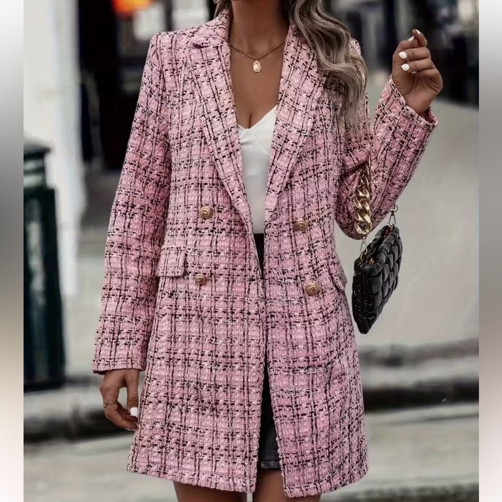 Pink Tweed Blazer with Classic Tailoring